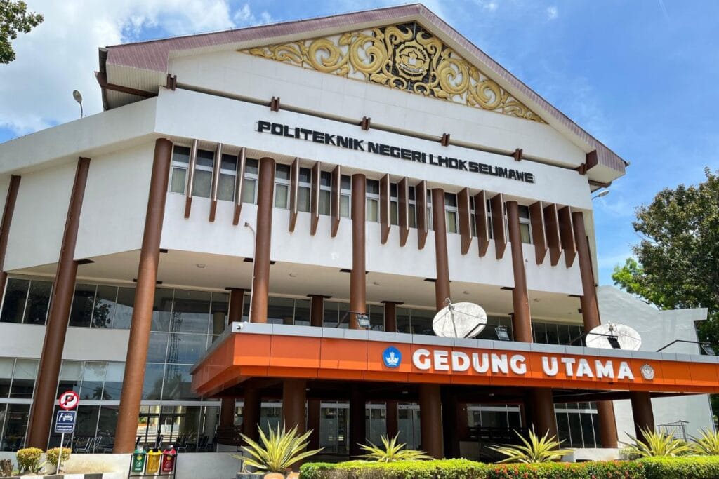 Politeknik Negeri Lhokseumawe, bahas