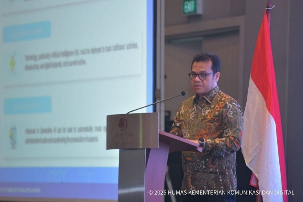 Fenomena Bilik Gema, nezar patria, komdigi, bahas